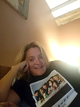 lady charlyne online show from 26, 2, 2025