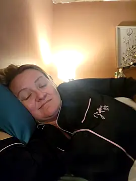 lady charlyne online show from 4, 3, 2025