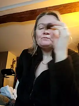 lady charlyne online show from 8, 1, 2025