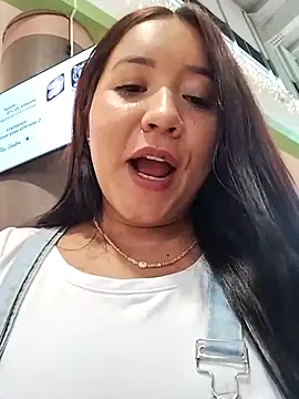 alexa pariss online show from 28, 2, 2026