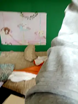 Freakcute  online show from 28, 2, 2025