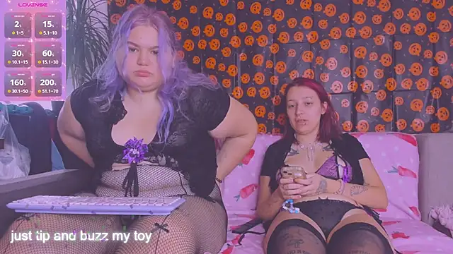 Freakcute  online show from 23, 10, 2025