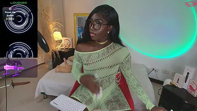 IsseyMz online show from 24, 9, 2025