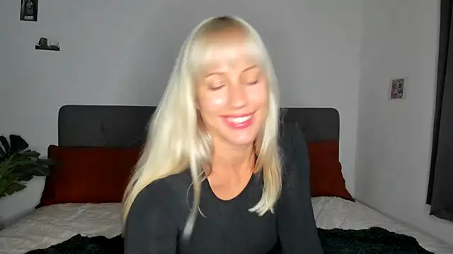 Snapshot of Ad_Astrid chatting on 23, 10, 2025 Ad Astrid online show from 23, 10, 2025