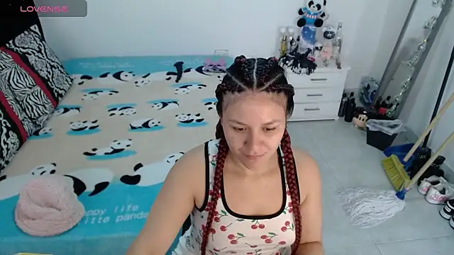 Snapshot of soniafuckboobs chatting on 17, 2, 2026 soniafuckboobs online show from 17, 2, 2026