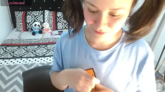 soniafuckboobs online show from 6, 10, 2025