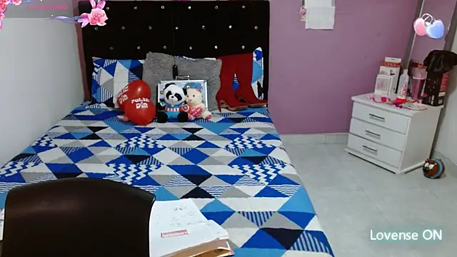 soniafuckboobs online show from 17, 3, 2025