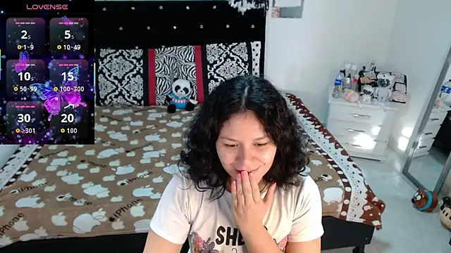 Snapshot of soniafuckboobs chatting on 9, 2, 2026 soniafuckboobs online show from 9, 2, 2026