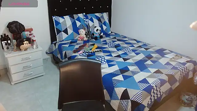 soniafuckboobs online show from 1, 10, 2025