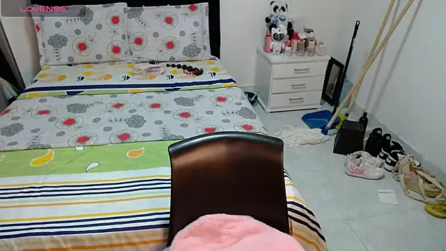 Snapshot of soniafuckboobs chatting on 9, 5, 2026 soniafuckboobs online show from 9, 5, 2026