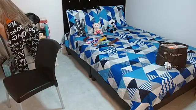 soniafuckboobs online show from 29, 9, 2025