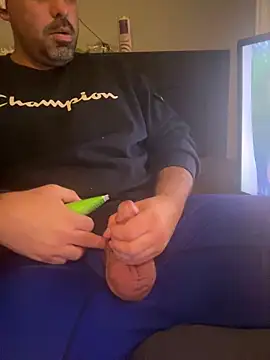 MySnapXanderLeeLindy online show from 5, 1, 2025