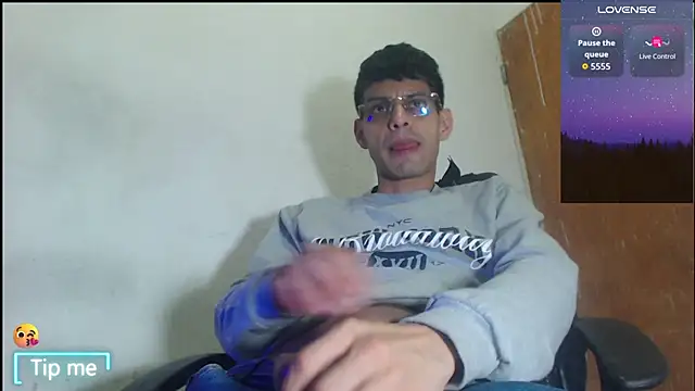 GrayHornyX online show from 18, 4, 2026