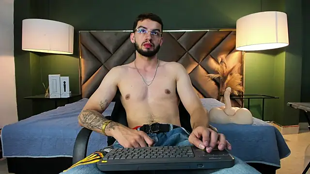 Michael magno online show from 6, 10, 2025