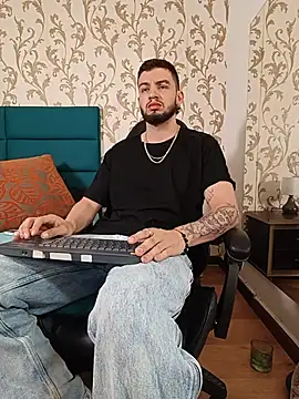 Snapshot of Michael_magno chatting on 5, 7, 2026 Michael magno online show from 5, 7, 2026