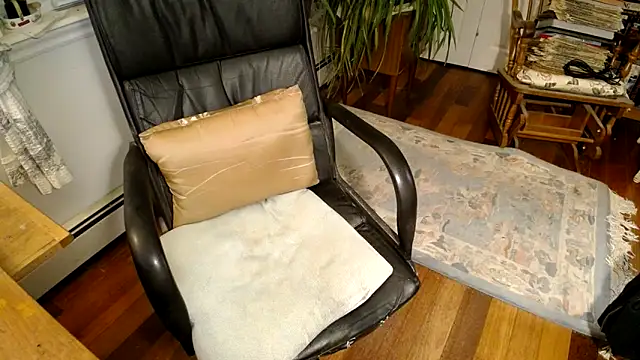 Snapshot of Happyjaxx chatting on 18, 11, 2025 Happyjaxx online show from 18, 11, 2025