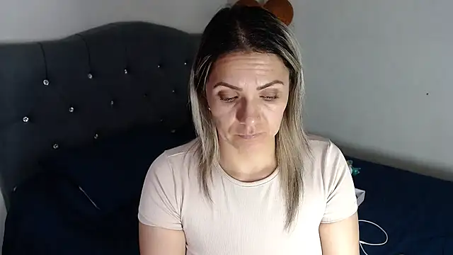 Chantal hott online show from 5, 5, 2026