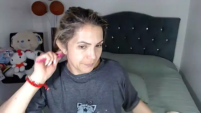 Chantal hott online show from 10, 2, 2026