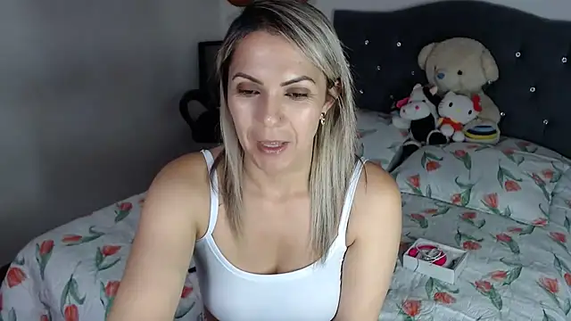 Chantal hott online show from 11, 3, 2026