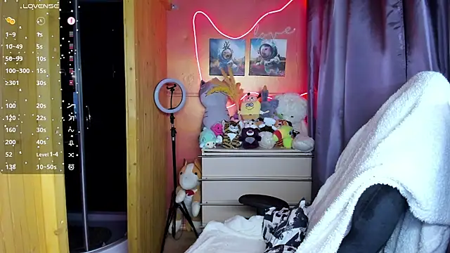 Snapshot of Fiery_Brunette_ chatting on 1, 3, 2026 Fiery Brunette online show from 1, 3, 2026