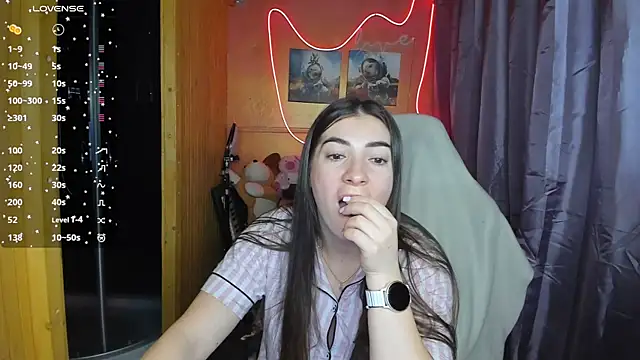 Fiery Brunette  online show from 27, 2, 2025