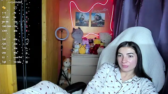 Fiery Brunette  online show from 25, 9, 2025