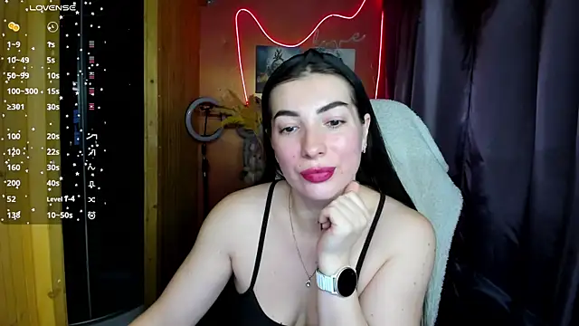 Fiery Brunette  online show from 19, 11, 2025