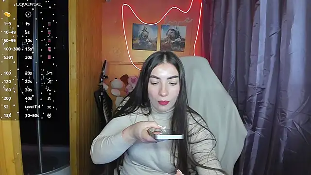 Fiery Brunette  online show from 27, 2, 2025