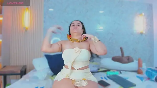 sabrina shark  online show from 30, 10, 2025