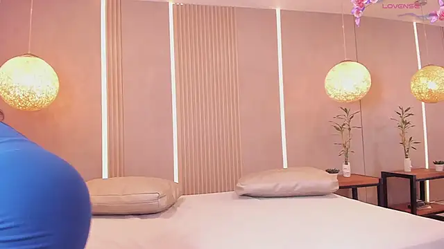 sabrina shark  online show from 10, 3, 2026