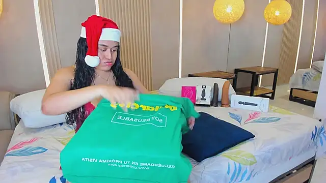 Snapshot of sabrina_shark_ chatting on 15, 12, 2025 sabrina shark online show from 15, 12, 2025