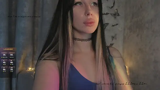 Snapshot of elena_addiction chatting on 28, 10, 2025 elena addiction online show from 28, 10, 2025