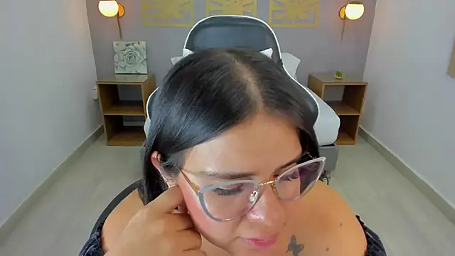 ayla13  online show from 26, 2, 2025