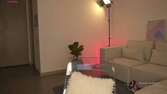 Daihanwatson  online show from 10, 3, 2025