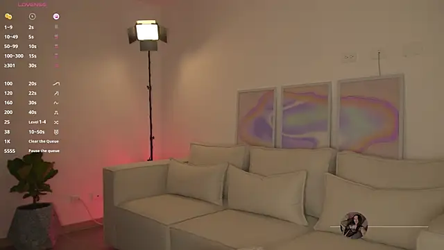 Daihanwatson  online show from 25, 2, 2025