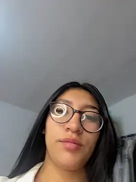 Sexyedith09 online show from 13, 4, 2026