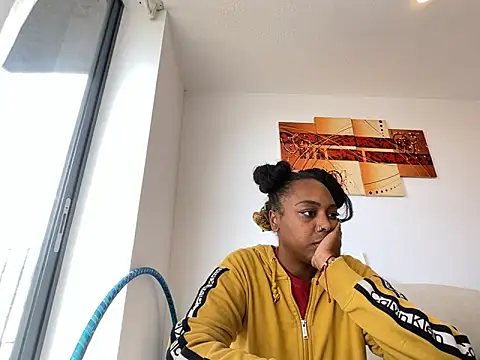 ChocolateCakeQueen online show from 22, 12, 2025