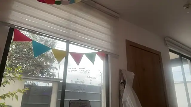 ChocolateCakeQueen online show from 12, 10, 2025