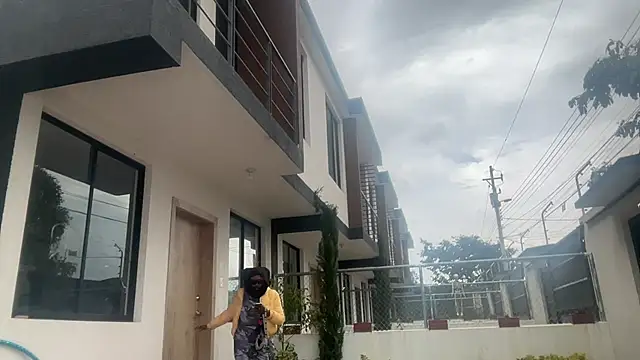 ChocolateCakeQueen online show from 30, 10, 2025