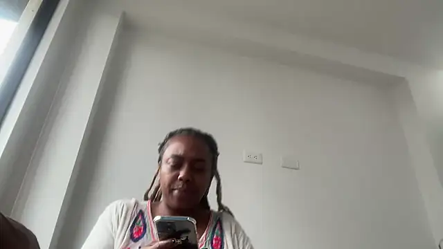 ChocolateCakeQueen online show from 14, 11, 2025