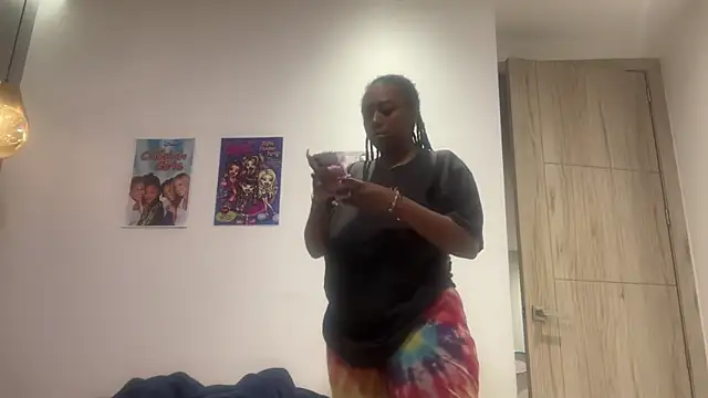 Snapshot of ChocolateCakeQueen chatting on 13, 6, 2026 ChocolateCakeQueen online show from 13, 6, 2026