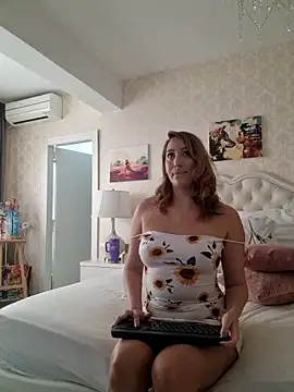 IreneHope online show from 11, 3, 2025