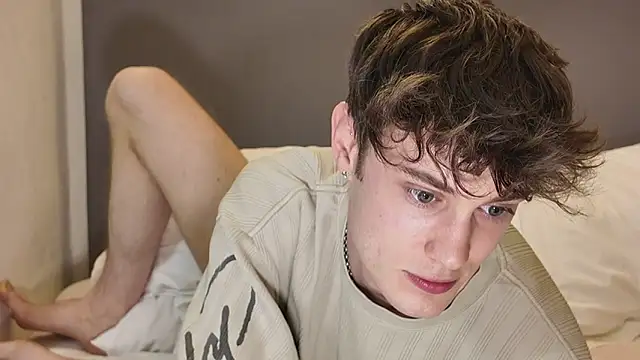 twinkyjd  online show from 11, 4, 2026