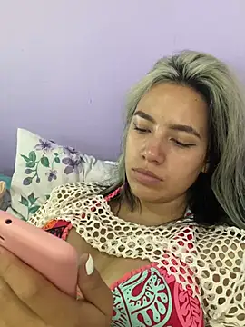 hannahb-e online show from 22, 3, 2025