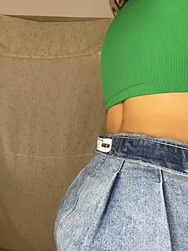 hannahb-e online show from 12, 3, 2025