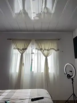 hannahb-e online show from 11, 9, 2025