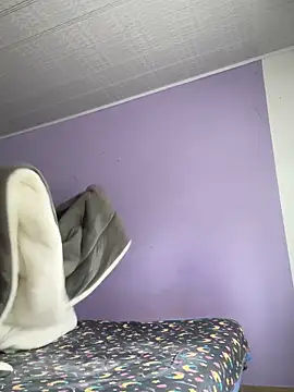 hannahb-e online show from 14, 11, 2025