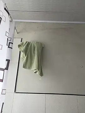 hannahb-e online show from 2, 12, 2025