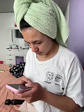 hannahb-e online show from 16, 10, 2025