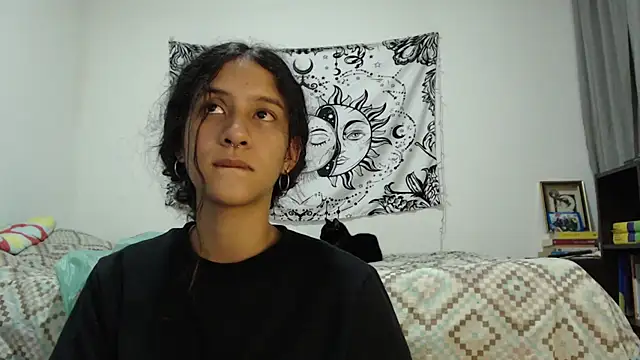 AlinaWoolf  online show from 6, 3, 2025